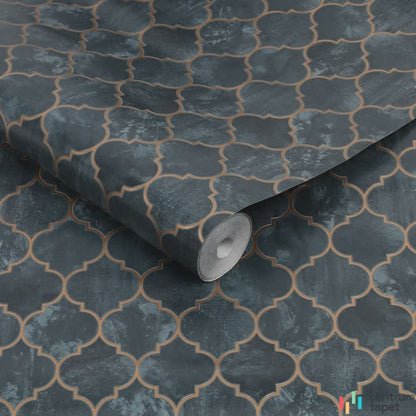 Rozwinięta turkusowa rolka z geometrycznymi łukami i złotawymi granicami